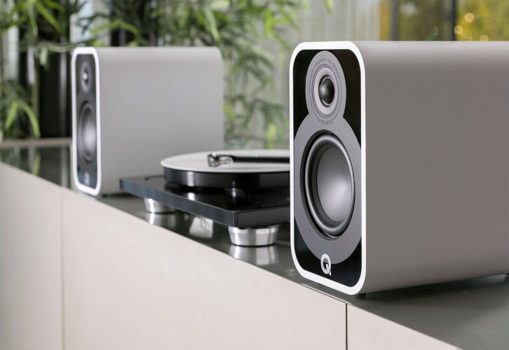 Q Acoustics 5010 White Полочная акустика