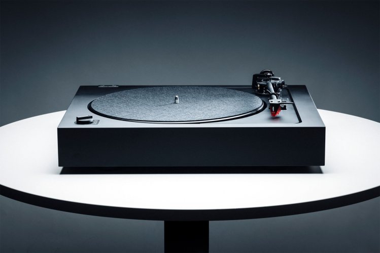 Проигрыватель виниловых дисков Pro-Ject A2