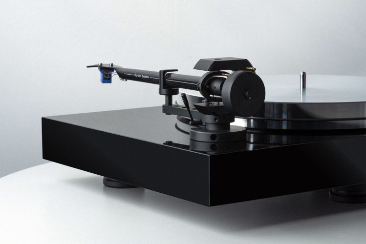 Проигрыватель виниловых дисков Pro-Ject X8 Evolution Superpack High Gloss Black