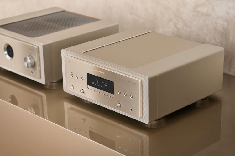 Интегрированный стерео усилитель Marantz MODEL 10 Champagne